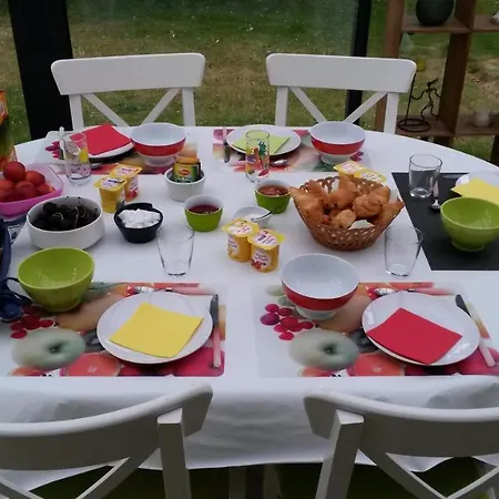 Bed & Breakfast Aux Doux Becots -